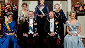 Bild mit Symbolcharakter: Kronprinzessin Catharina-Amalia überragt alle. Foto: KOEN VAN WEEL/ANP/AFP via Getty Images